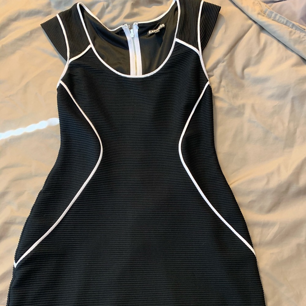 Super cute fitted dress